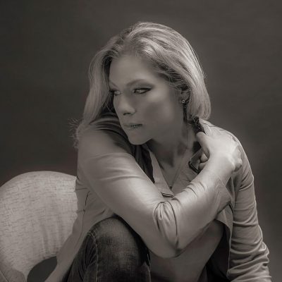 Jennifer-Holloway-2019--(Maximo)--252-selenio-2